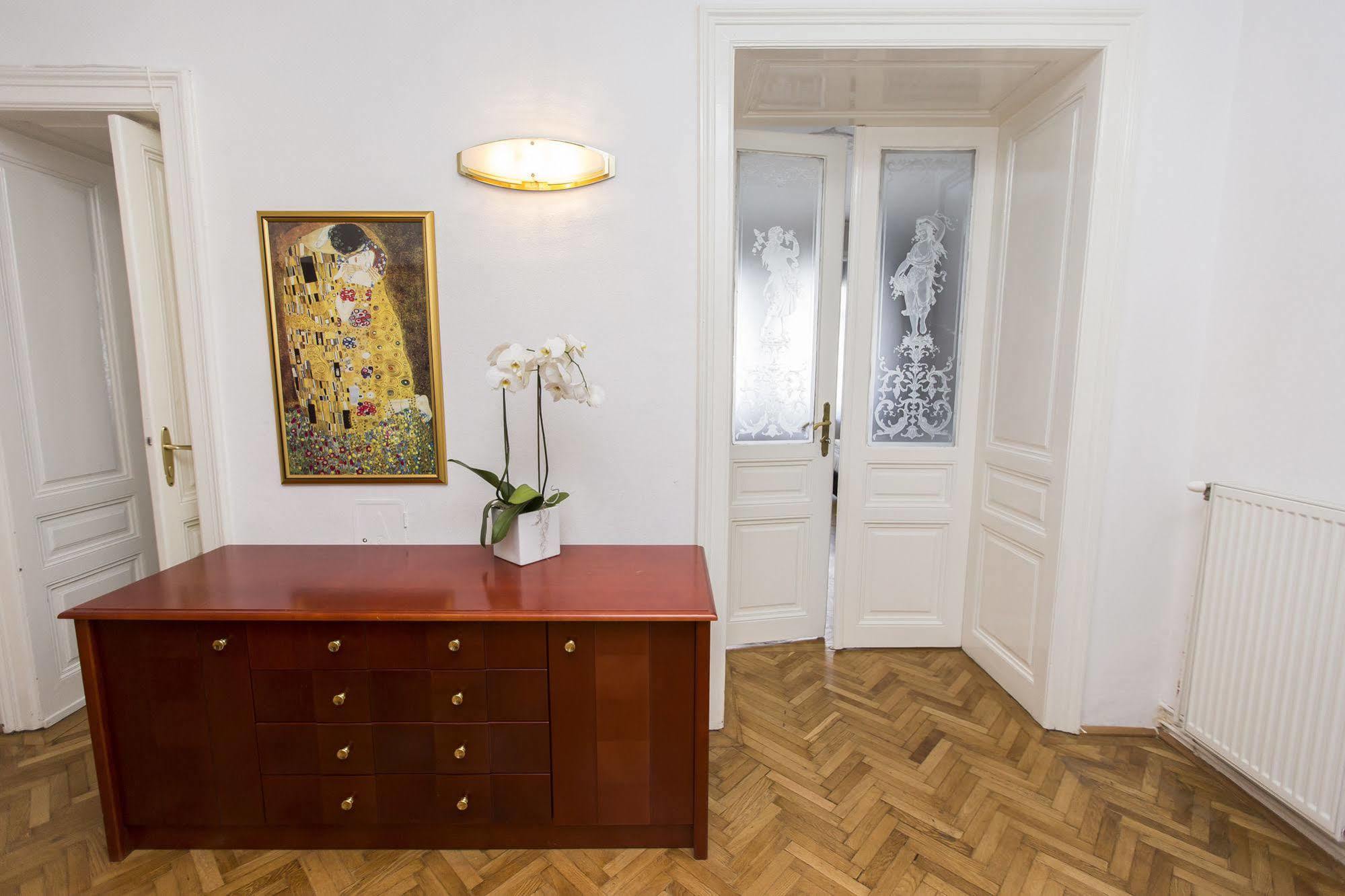 Carlton Opera 3* Wien