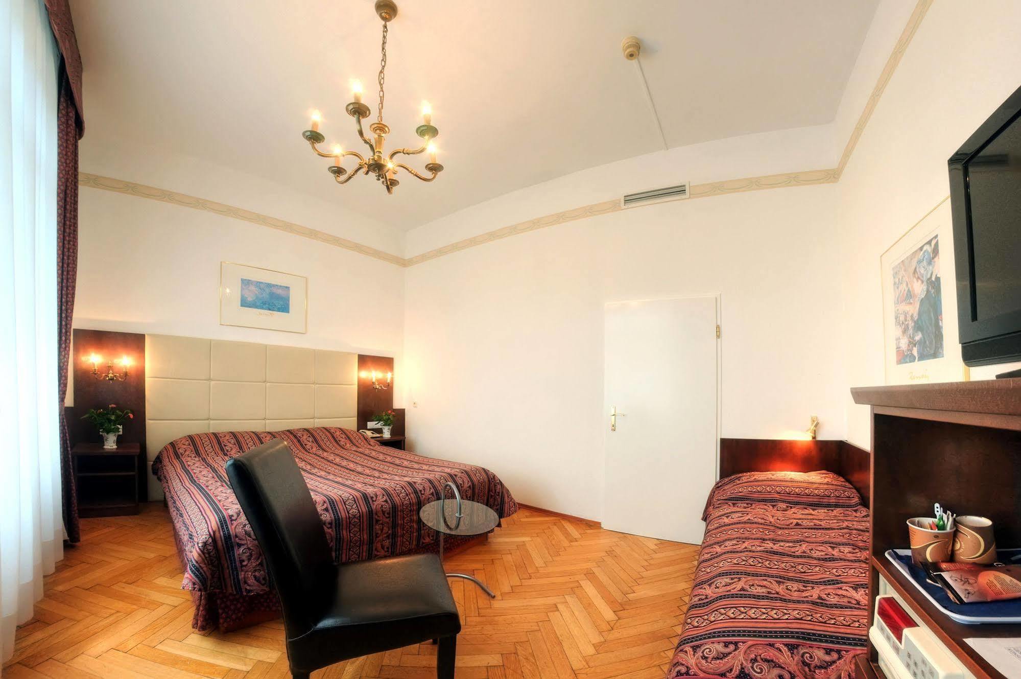 Carlton Opera 3* Wien