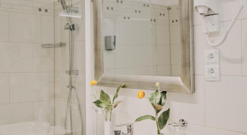 Carlton Opera Hotel Wien